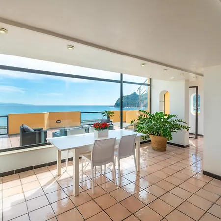 Apartamento Attico Sul Poetto Cagliari
