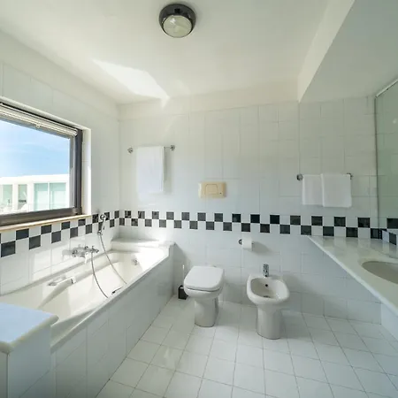 Attico Sul Poetto Apartment *